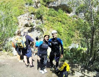 barranquismo rio verde familiar en granada con niños